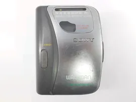 Кассетный аудио плеер Sony WM-FX323