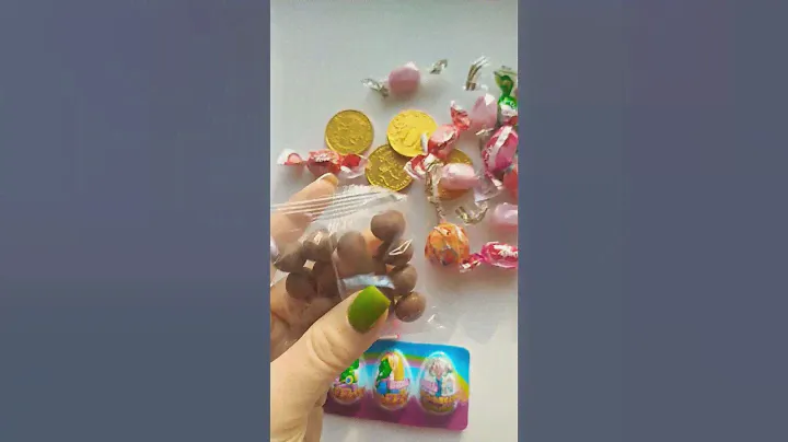 Самый дешёвый сладкий подарок из Пятёрочки. Что внутри?