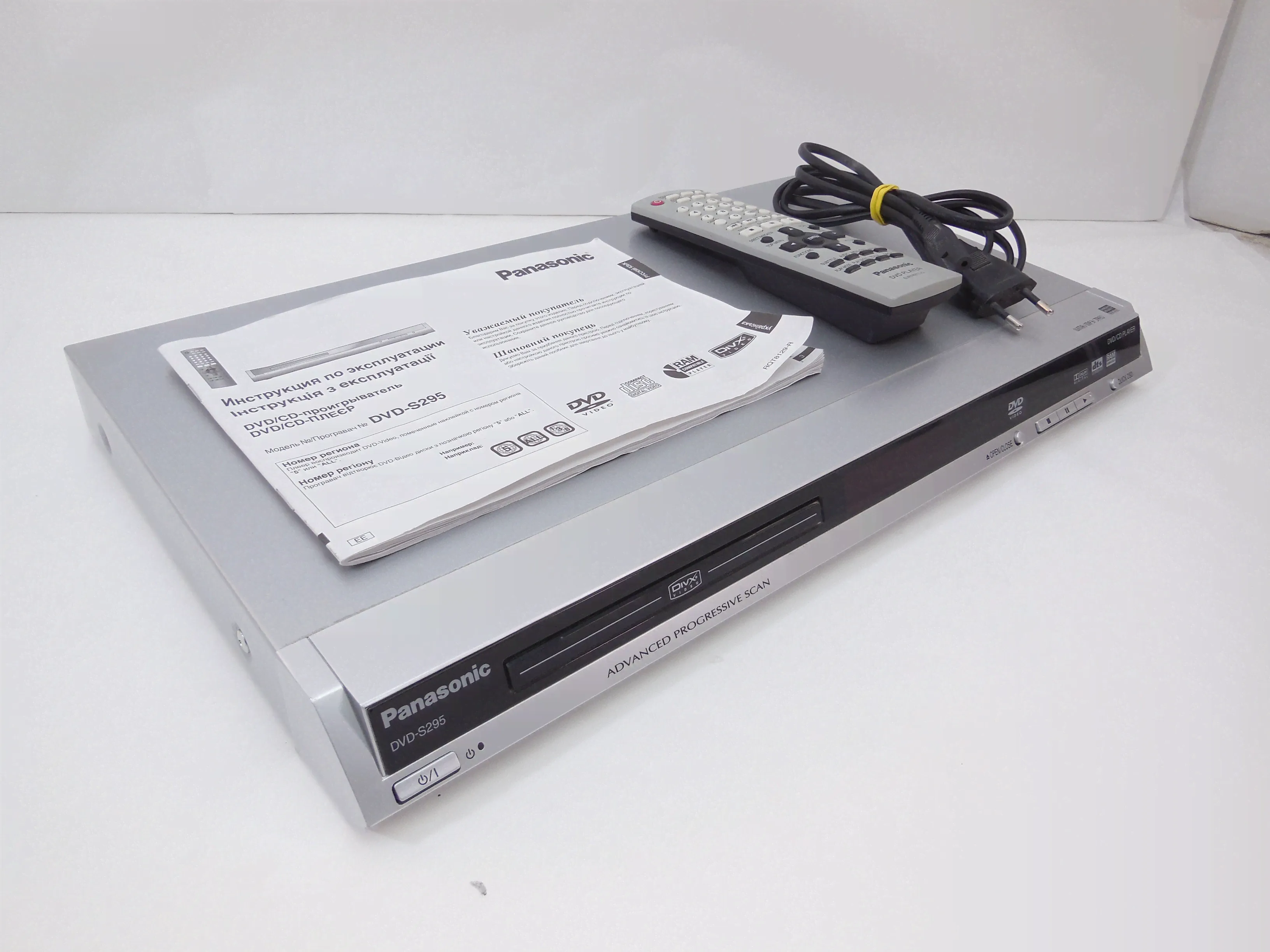 DVD-плеер Panasonic DVD-S295-1